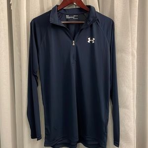 Men’s Under Armour Loose Fit Long Sleeved Athletic Top Heat Gear